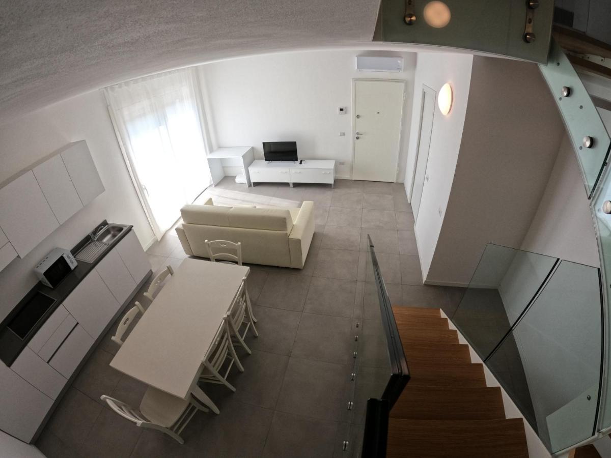 Residence Al Molo - Suite Porta Del Mar Sea View - Agenzia Cocal カオルレ エクステリア 写真