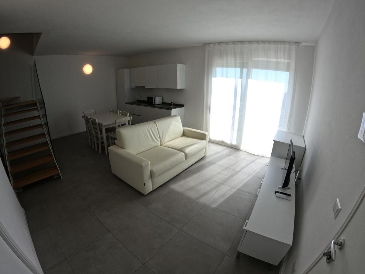 Residence Al Molo - Suite Porta Del Mar Sea View - Agenzia Cocal カオルレ エクステリア 写真